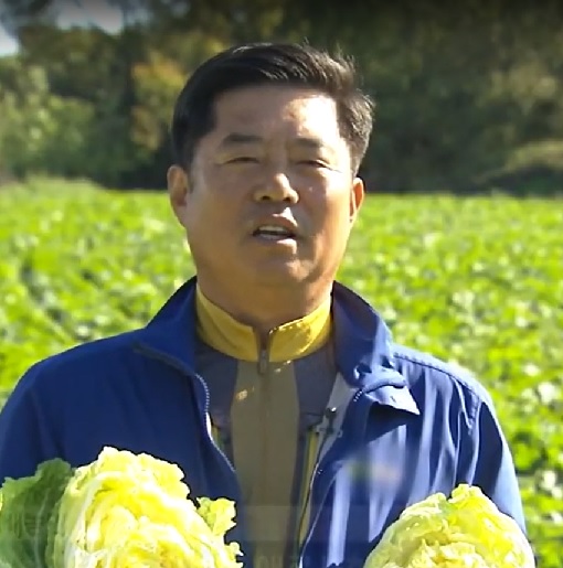 홍성군 광천읍 농업경영인 박창덕 씨가 제24회 농업인의 날을 맞아 농업·농촌 발전에 대한 공로 국무총리상을 받았다.