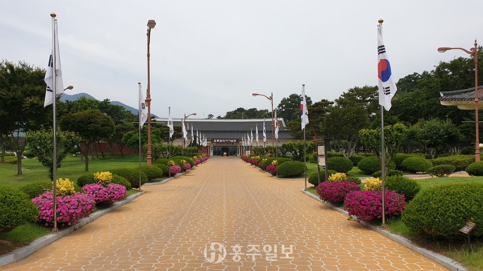 예산군 덕산면 시량리에 위치한 윤봉길의사기념관 전경.