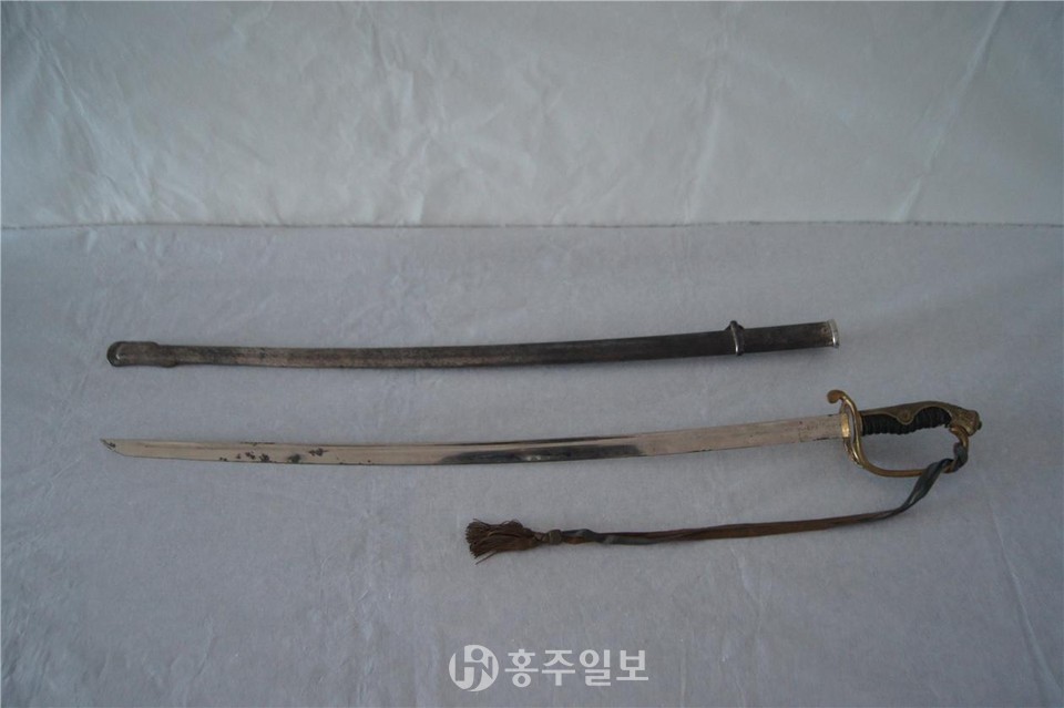 시게미쓰 마모루의 의전용 칼.