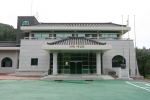 지난 5월 지하 1층, 지상 2층, 부지면적 2,803㎡ 규모로 임시개장한 만해체험관의 전경