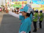  6.2 지방선거에 출마한 각 후보들은 지난 20일부터 열띤 거리유세를 시작으로 본격적인 에 돌입했다. 각 후보들은 차량통행이 많은 교차로의 한 면씩을 차지하고 출&#8228;퇴근하는 군민들을 대상으로 선거현수막, 피켓홍보, 음악, 율동, 유세차량 등 다양한 전략을 동원 해 선거전에 나서며 바쁜 하루를 보내고 있다. 선거법에 따라 20일 자정을 기해 시작된 이번 선거운동은 다음달 1일까지 공식선거운동을 할 수 있다. 