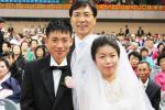 김광호·이미나 씨는 지난 7일 공주백제체육관에서 장애인 부부 합동 결혼식을 통해 백년가약을 맺었다.