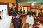 결성향교 추계 석전대제가 지난달 29일 오전 11시 결성면 읍내리 향교 대성전에서 유림, 기관단체장, 지역주민 등 50여명이 참석한 가운데 거행됐다. 결성향교는 충청남도기념물 제134호로 지정된 사적지로 전학후묘의 배치에 따라 앞쪽에 명륜당이 있고 뒤쪽에 대성전이 있다. 고려 시대 현종 1년에 창건됐다고 전해지나 건립연대에 대한 기록이 남아 있지 않아 정확히 알 수 없다. 조선시대에 들어와 인조 1년, 현종 15년, 순조 8년에 각각 중수한 기록이 있다.