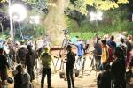 KBS 2TV의 예능버라이어티 '해피선데이-1박2일'팀이 지난달 27일부터 이틀간 홍성군을 찾아 내현리 거북이마을과 서부면 남당항 등에서 촬영을 마치고 돌아갔다. 이번 촬영분은 오는 6일과 13일 오후 4시 55분에 2회에 걸쳐 방영될 예정이다. 사진은 내현리 거북이마을에서 '1박2일' 심야촬영이 진행되고 있는 모습.