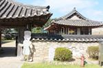 갈산면 행산리의 백야 김좌진 장군 생가지.