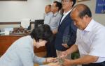 홍성교육지원청(교육장 고옥심)은 지난 23일 전병세(홍성초), 김장식(용봉초), 서종완(홍성여고), 명재근(금마초) 교장, 김성호(광천중) 교사 등 정년·명예퇴직 교원에 송공패를 수여했다.