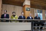 왼쪽부터 노종세 회장, 이동식 명예회장(1회), 박종열 동창회장(6회), 박용주 교장, 장승순 수석 부회장(2회).