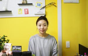 청년점포 야닭의 장현순 대표 모습.