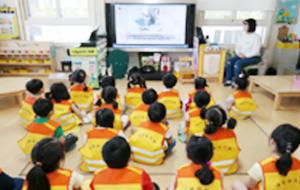 내포유치원(원장 지경옥)은 지난 1일부터 26일까지 혜전대학교 유아교육과 3학년 학생 3명을 대상으로 교육실습을 실시했다.