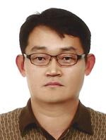 홍성종합동물병원 유주호(53) 대표.