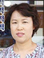 내포떡사장 정희윤(47) 대표.