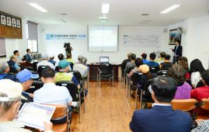 충청남도종합건설사업소(소장 최재왕)는 지난 14일 홍북면사무소에서 해당공사 토지 소유자와 실경격자 등이 참석한 가운데 내포첨단산업단지 진입도로 개설공사 주민설명회를 개최했다.