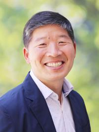 3월 1일자로 부임한 홍성여자고등학교 심상룡 교장.