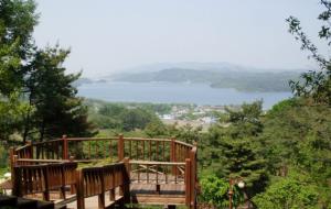 봉수산자연휴양림에서 바라본 예당저수지 전경.