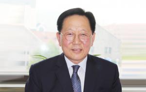 최재흥 회장은 성실성 하나로 환자 유치에 큰 공을 세웠다.