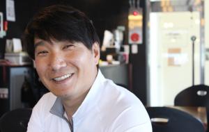 홍동면 ‘뜰’카페에서 만난 홍성유기농영농조합 이상철 이사.