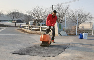 홍성군은 민속 고유명절인 설을 앞두고 안전하고 편안한 귀성·귀경길 만들기에 나섰다.