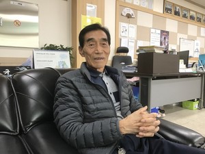 홍성전통시장과 코로나19 홍성 확진자들과 무관하다고 설명하는 홍성전통시장 상인회 박경규 회장.