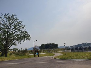예당호 출렁다리 느린호수길 입구 예당저수지 공원, 비콘 설치 구역이다.