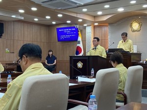 5분 자유발언을 하고 있는 장재석 의원.