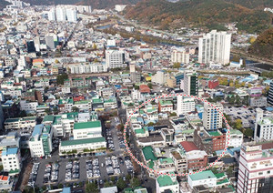 순천시 새 청사 편입부지(점선원) 전경.