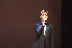 바리톤 유승화 성악가.