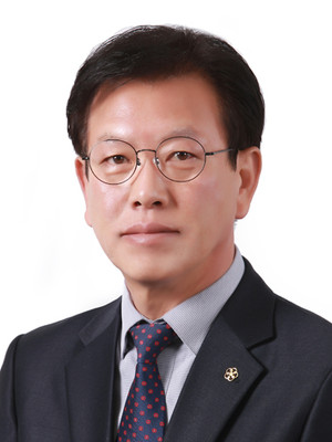 제20대 문화원장을 역임하게 된 유환동 원장.