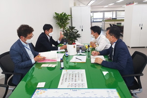 벤치마킹하기 위해 충남자치경찰위원회를 찾은&nbsp;전북자치경찰TF팀 관계자들.