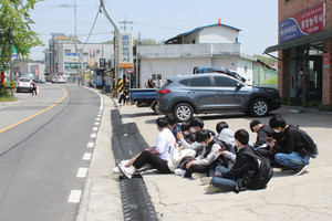 지난 4월 29일 갈산고 앞 승강장의 모습. 