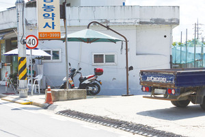 지난 16일 방문한 갈산고 앞 승강장.