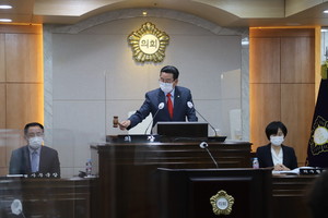 이날 임시회 2차 본회의는 장재석 부의장 체제로 진행됐다.