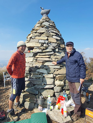 왼쪽부터 복성규 씨와 김주호&nbsp; 씨.
