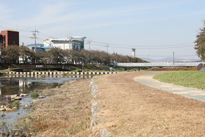 해미천 모습.