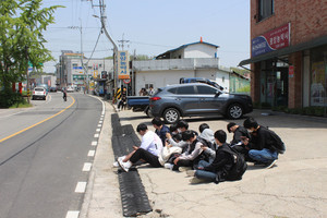 지난 4월 29일 갈산고 앞 승강장의 모습.