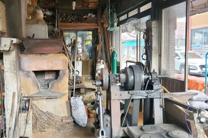 충청남도 무형문화재 모무회 대장장(제41-2호)이 운영하는 홍성대장간.