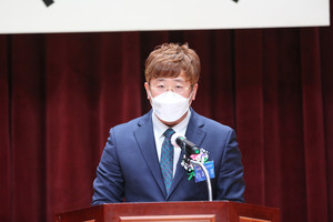 1년 간 홍주청소년선도회 회장직을 마무리하며 내외빈께 인사말을 전하고 있는 제26대 조수정 이임회장.