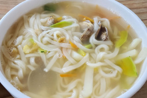 바지락 칼국수.