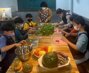 홍동면에서 실시된 마을 방과 후 돌봄 사업.