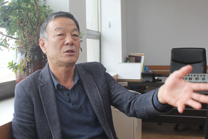 지난달 25일 결성면 행정복지센터 2층 주민자치회 사무실에서 만난 최진호 회장의 모습.