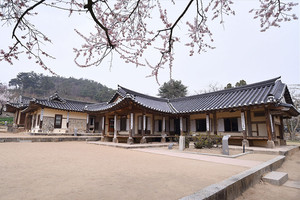 예산 신암면에 위치한 추사 김정희 고택.