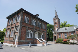 중동성당.