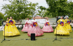 사진) 공연 안내 홍보물.