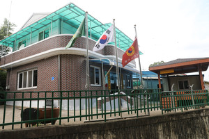 석택리 마을회관.