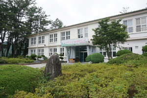 지난 평장초 폐교는 진안고원자연학습장으로 활용되고 있다.&nbsp;