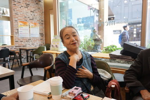 환한 미소로 인사하는&nbsp;재일교포 마츠시마(한고자) 씨.