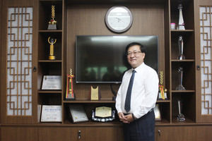지난달 홍성낙농협동조합 내포신도시 본점에서 만난 최기생 조합장.