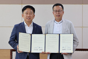김현철&nbsp;한국폴리텍대학 홍성캠퍼스 학장과&nbsp;손봉환&nbsp;홍성군기자협회장이 업무협약을 체결했다.