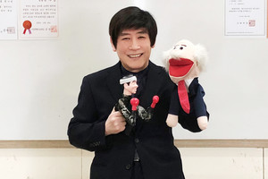 30여 년간 아이들을 위해 무료 봉사 공연을 펼쳐오고 있는 동화 구연의 대가(大家)  편사범 동화구연아버지회장.