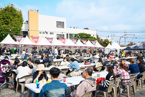 홍성전통시장상인회가 운영하는 홍성불고기존.