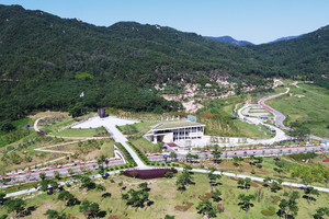 충남보훈관이 위치한 내포신도시 홍예공원 전경. 충남도는 이곳을 충남의병기념관 건립 최적지로 보고있다.